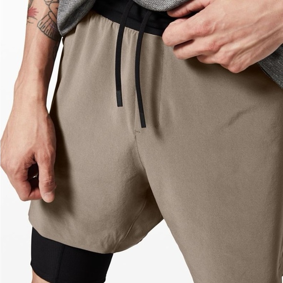 Lululemon Diffract Run Short Lined - Picture 2 of 10